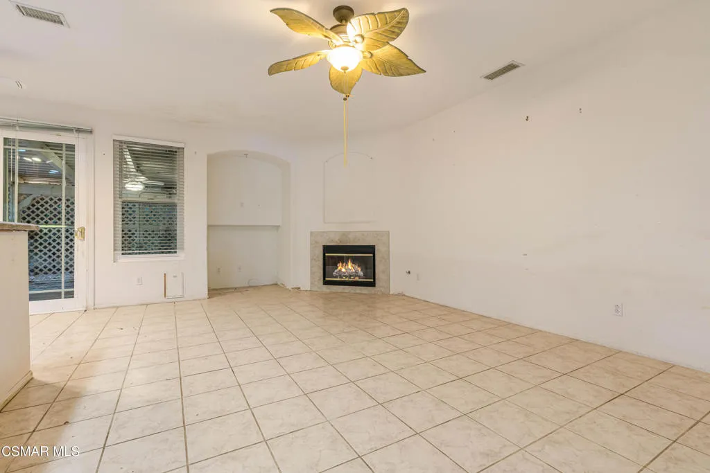 3160 China Fir Place, Simi Valley, California 93065 home-pic-13